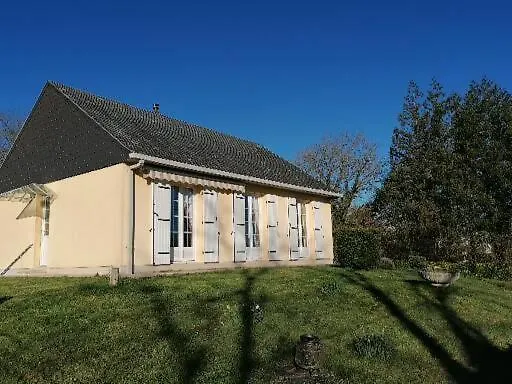 Campagne Proche Bayeux Et Plages Du Debarquement.