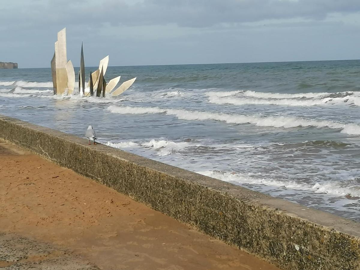 Campagne Proche Bayeux Et Plages Du Debarquement. *