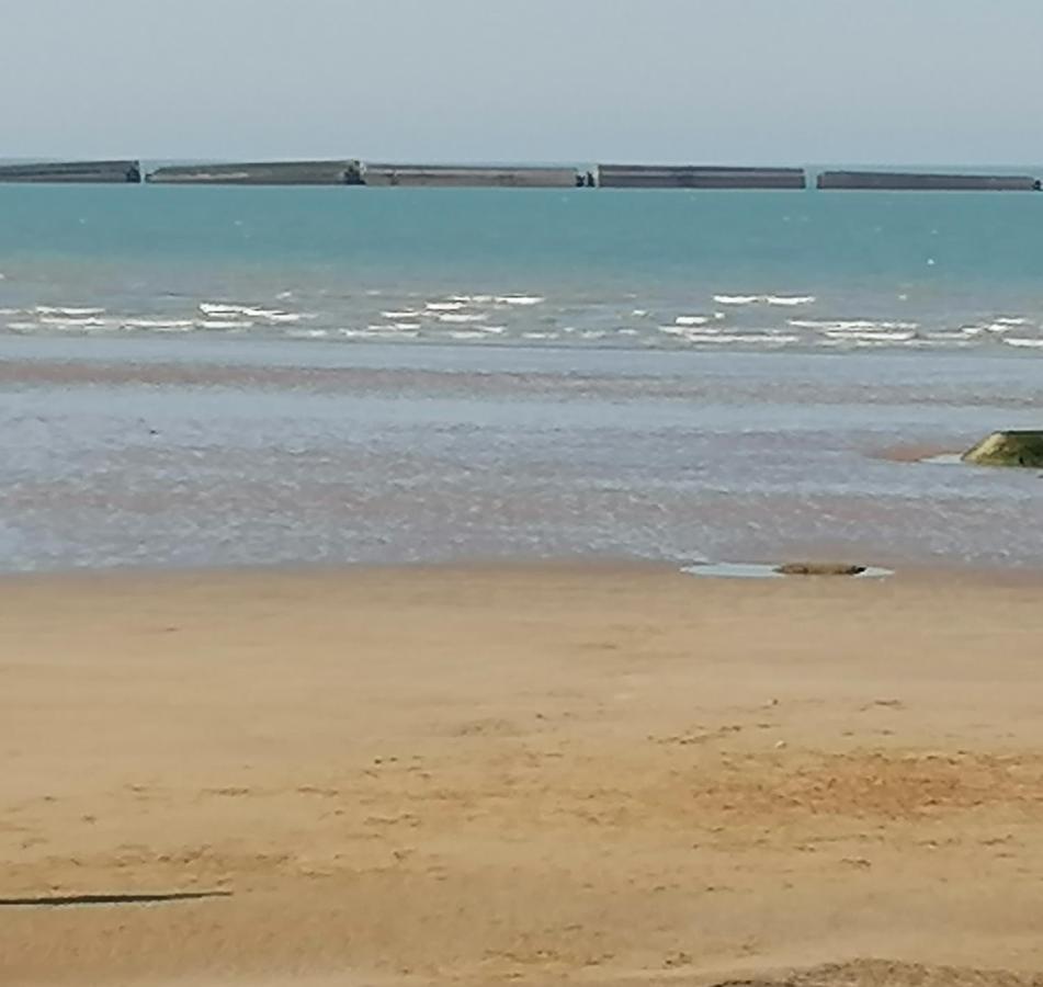 Campagne Proche Bayeux Et Plages Du Débarquement. *